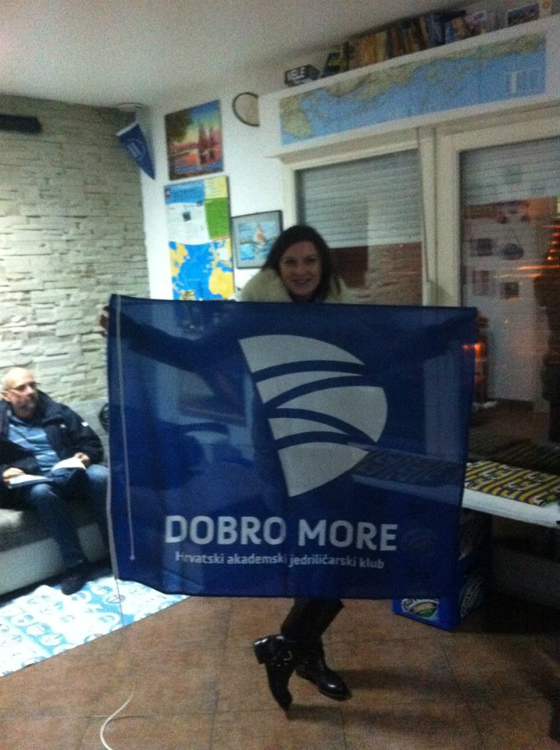 Novi logo by Martina Marinić