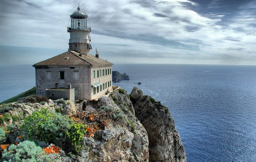 palagruža_svjetionik